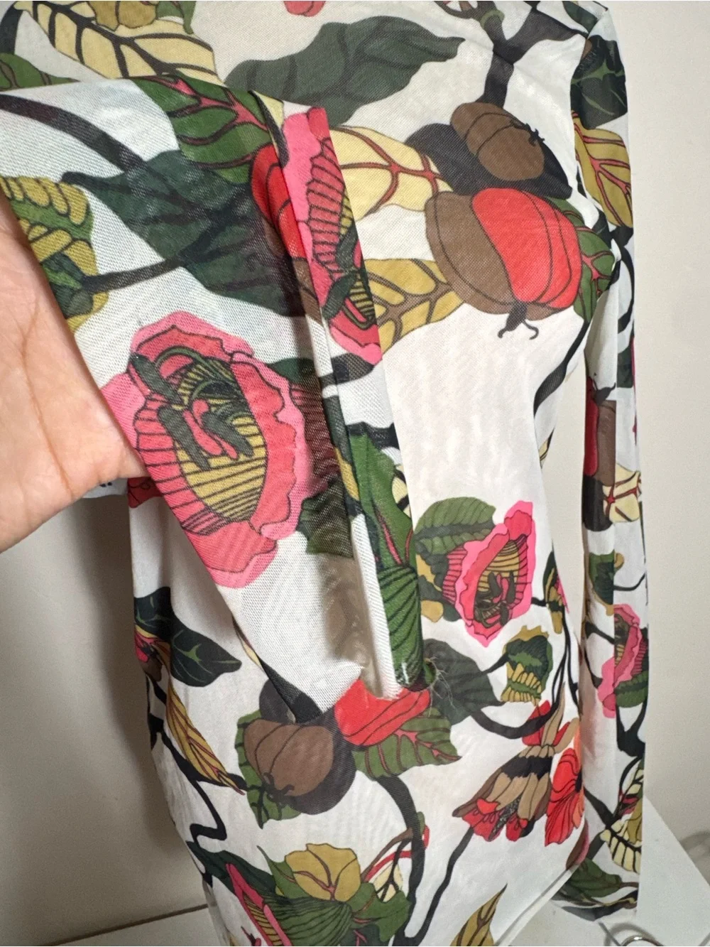 Baum und Pferdgarten Floral Mesh Turtleneck Long Sleeve Stretch Slim Top M